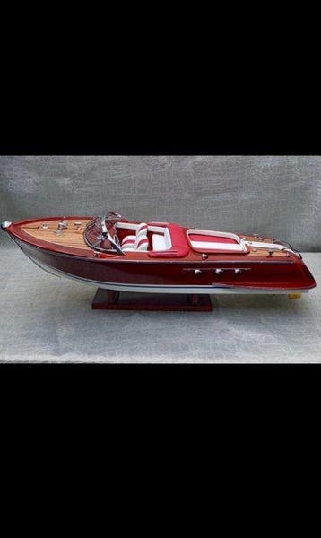 Riva Aquarama 1:16 - Modelboot - Riva Aquarama, Nieuw
