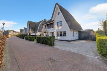 Te huur: Huis Professor Brouwerlaan in Blaricum, Blaricum, Noord-Holland