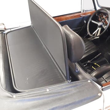 Triumph Herald (1967-1971) Cabrio windscherm Zwart, Ophalen of Verzenden