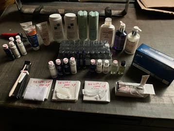 partij kleine verpakkingen zeep, conditioner shampoo enzv, Ophalen