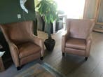 Set van 2 bruine leren oorfauteuils met houten poten -, Huis en Inrichting, Fauteuils, Ophalen of Verzenden, Nieuw, Leer
