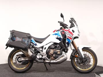 Honda Africa Twin | 2025 | Garantie tot 12.03.2030, Motoren, 2 cilinders, Occasion, Motorrijbewijs A, Traction Control