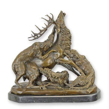 sculptuur, Majestic Bronze Deer Hunt Scene – After Georges