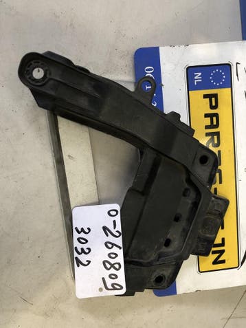 Gebruikte voorbumper steun voor Honda CR-V IV 2012-2018 – 71, Ophalen of Verzenden, Nieuw