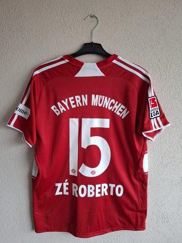 FC Bayern München - Duitse voetbal competitie - Zé Roberto -, Nieuw