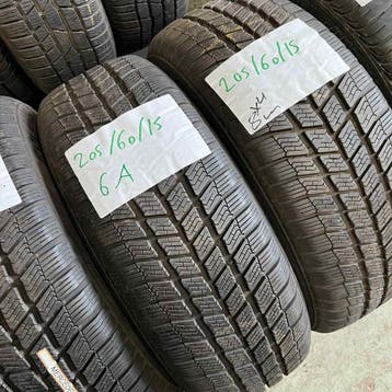 2 x Barum Polaris 3 205-60-15 Winterbanden 8mm, Auto-onderdelen, Banden en Velgen, Gebruikt, 15 inch, Band(en), Personenwagen