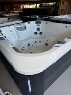 Jacuzzi J-375 Showroommodel, Tuin en Terras, Nieuw