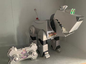 Vintage Mega-Byte The Hound Droid - 1999 -WowWee +