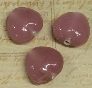 10 Stuk oud roze hartvormige glas kraal 13x15 mm gat 2mm, Hobby en Vrije tijd, Kralen en Sieraden maken, Ophalen of Verzenden