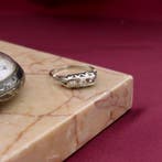 Witgouden Art Deco rijring met diamant 0,15 ct., Sieraden, Tassen en Uiterlijk, Ringen, Gebruikt, Overige kleuren, Ophalen of Verzenden