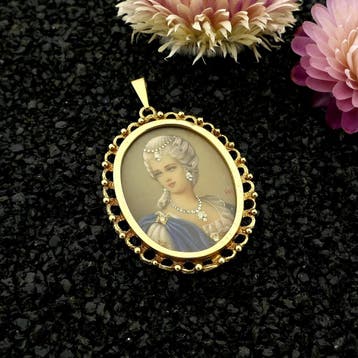 Antiek gouden hanger met emaille portret en diamanten; 0,..., Ophalen of Verzenden, Gebruikt, Goud, Overige merken