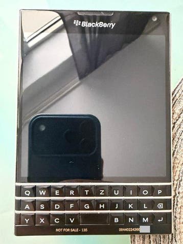 Blackberry Passport SQW100-1 NOT FOR SALE Engineering, Spelcomputers en Games, Nieuw