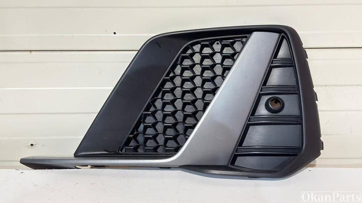 Audi A1 82A S-line mistlamp afdekplaat links 82A807681D, Auto-onderdelen, Carrosserie en Plaatwerk, Gebruikt, Audi, Voor, Links