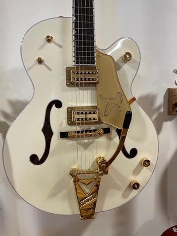 Fender, Gretsch, Squier, Mozer, Ibanez, (bas)gitaren, Ophalen of Verzenden, Nieuw