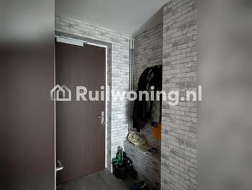 Ruil onze flat in Almere voor je plek in Amsterdam, Almere