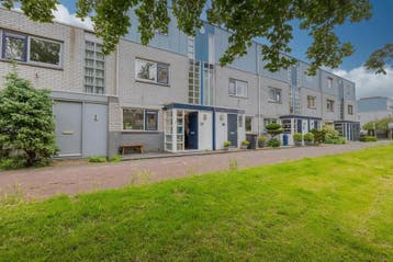 Te huur: Huis Lange Sloot in Velserbroek, Noord-Holland, Velserbroek