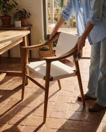 Lyra eetkamerstoel – massief teak – 25% Korting, Huis en Inrichting, Stoelen, Hout, Wit, Nieuw, Ophalen of Verzenden