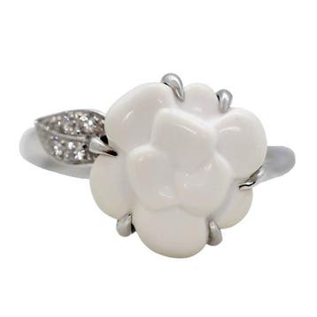 Chanel - Ring - Camélia - 18 karaat Witte chalcedoon,, Nieuw