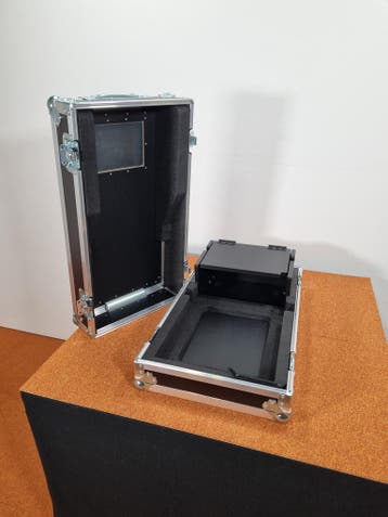 Flightcase 2-delig Yamaha DM3 incl. Doghouse, Nieuw, Geluidgestuurd