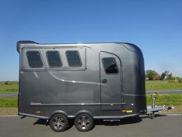 Steinsberger ANKA BIH - 3 paards, living, Ophalen, Nieuw, Polyester, 3-paards trailer