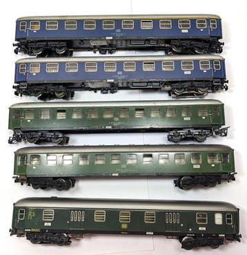 Märklin H0 - Modeltrein personenwagen (5) - 5 metalen, Nieuw