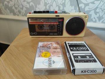 Sharp - QT-10 Draagbare cassettespeler, Nieuw