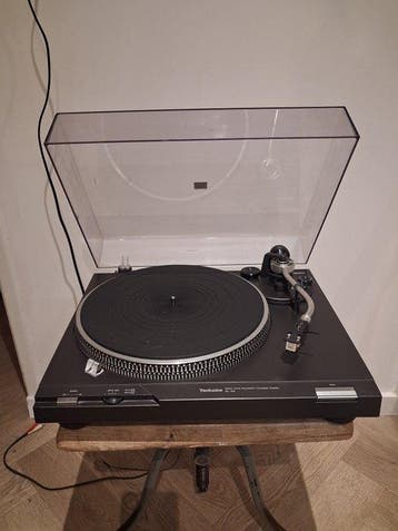 Technics - SL-D2 Semi-Automatic Direct-Drive Platenspeler, Nieuw