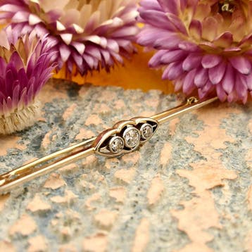 Gouden Art-deco bicolor broche met diamant; 0,26 ct., Sieraden, Tassen en Uiterlijk, Broches, Gebruikt, Ophalen of Verzenden, Met edelsteen
