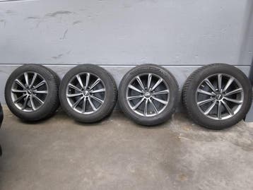 Nissan Qashqai winterset 17" Hankook Winter i*cept 5,7 mm, Auto-onderdelen, Ophalen, Banden en Velgen, 17 inch, Winterbanden