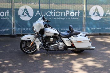 Veiling: Motor Harley-Davidson STREET GLIDE SPECIAL Benzine, Chopper