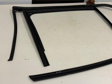Mercedes GLA Klasse rubberen afdichting links achterdeur, Gebruikt, Mercedes-Benz