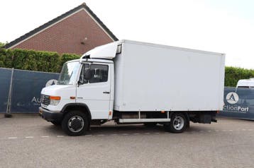 Veiling: Bakwagen Vrachtwagen Mercedes-Benz Vario 813D Diese, Wit, Mercedes-Benz, Handgeschakeld, Diesel