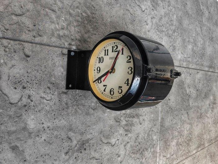 Wandklok - Seikosha double side Seiko Japan - Staal,, Antiek en Kunst, Kunst | Designobjecten