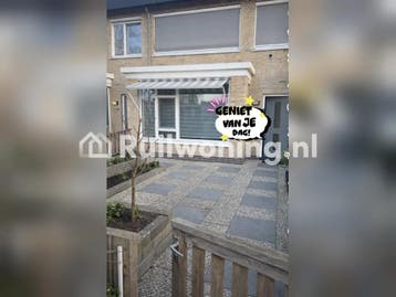 Eengezinswoning 4 kamers zonpanelen 2 grote tuinen (Utrecht), Utrecht-stad