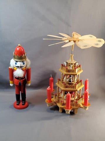 Kerstdecoratie (2) - Hout - Kerstpiramide en nu, Diversen, Nieuw