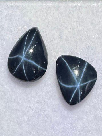Topkwaliteit AAA. Set van 2 cabochons van blauwe