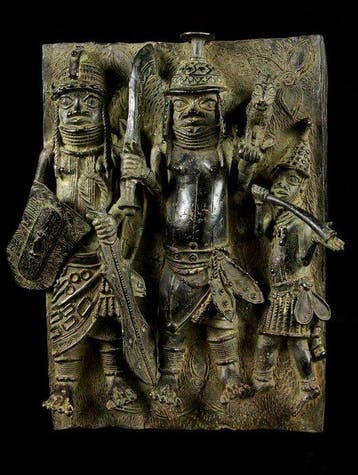 Bronzen plaat - Bini / Edu - in de stijl van Nigeria-Benin, Antiek en Kunst