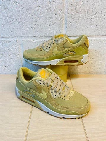 Nike - Air Max 90 Yellow Easter P40 - Sneakers - Maat: EU 40, Nieuw