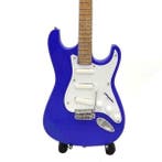 Miniatuur replica Fender gitaar - Mark Knopfler Dire Straits, Ophalen of Verzenden, Nieuw, Pop, Beeldje of Miniatuur