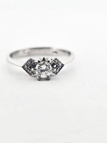 Ring - 18 karaat Witgoud - 0.39ct. tw. Diamant (Natuurlijk), Nieuw