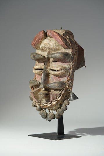 Een houten masker - Bété. - Ivoorkust (Zonder minimumprijs)
