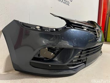 Renault Clio IV Facelift voorbumper 620221630R, Ophalen, Gebruikt, Bumper, Renault