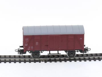 Schaal H0 Märklin 4505 gesloten goederen wagon van de DB..., Wisselstroom, Gebruikt, Wagon, Ophalen of Verzenden