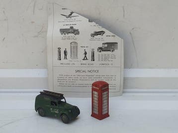 Dinky Toys 1:48 - Model bestelwagen (3) - Original Issue -, Nieuw