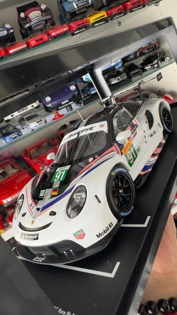 IXO 1:18 - Modelauto - Porsche 911 RSR-19 Goodbye #91 -, Nieuw
