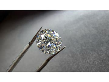 Veiling - Moissanite briljant 5.00 crt ( GRA gecertificeerd, Sieraden, Tassen en Uiterlijk, Edelstenen, Nieuw