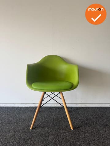 Design Vergaderstoel - Lime groen - houten onderstel - set v, Vergader- of Presentatieruimte, Ophalen of Verzenden, Gebruikt, Stoel