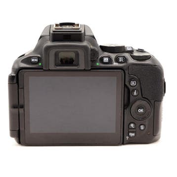 Nikon D5600 Camera Body (Occasion) - 15440 Opnamen, Spiegelreflex, Ophalen of Verzenden, Zo goed als nieuw, Nikon