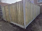 Grenen hout 21 planks schermen met lichtgrijs glad beton, Tuin en Terras, Schuttingen, Nieuw