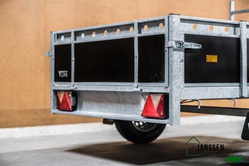 NIEUW VDM Enkelasser aanhanger 750KG 258x132 cm, Ophalen, Nieuw